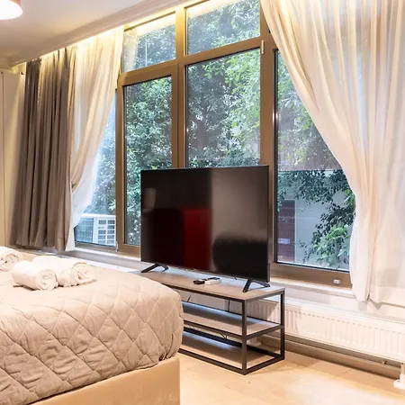 Apartment Tsakalof 10 View By Superhost Hub *